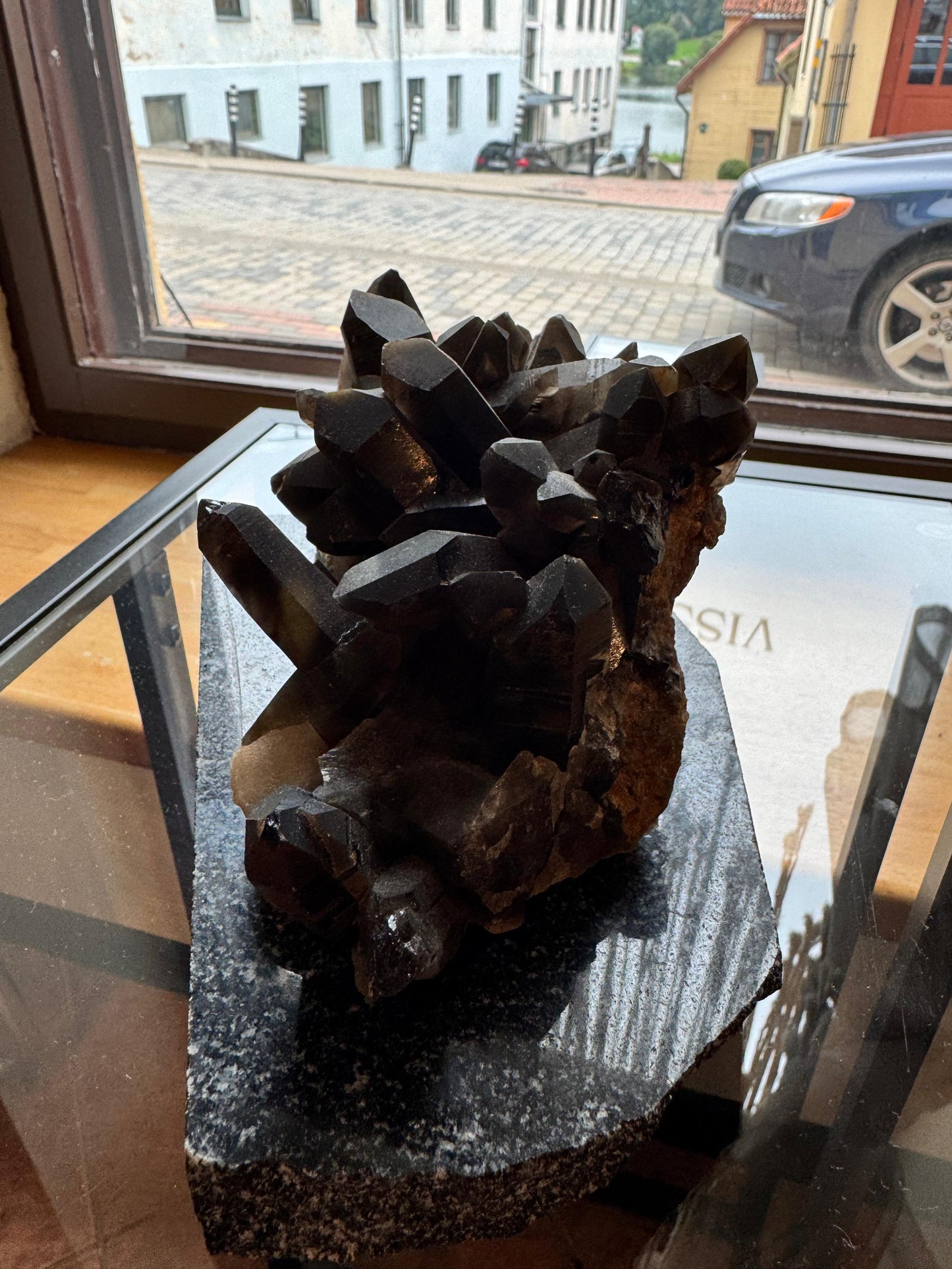 Dūmu kvarca drūza (1.467kg)