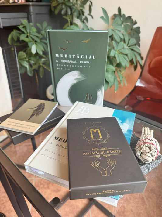 Afirmāciju kārtis un meditāciju grāmatas komplekts