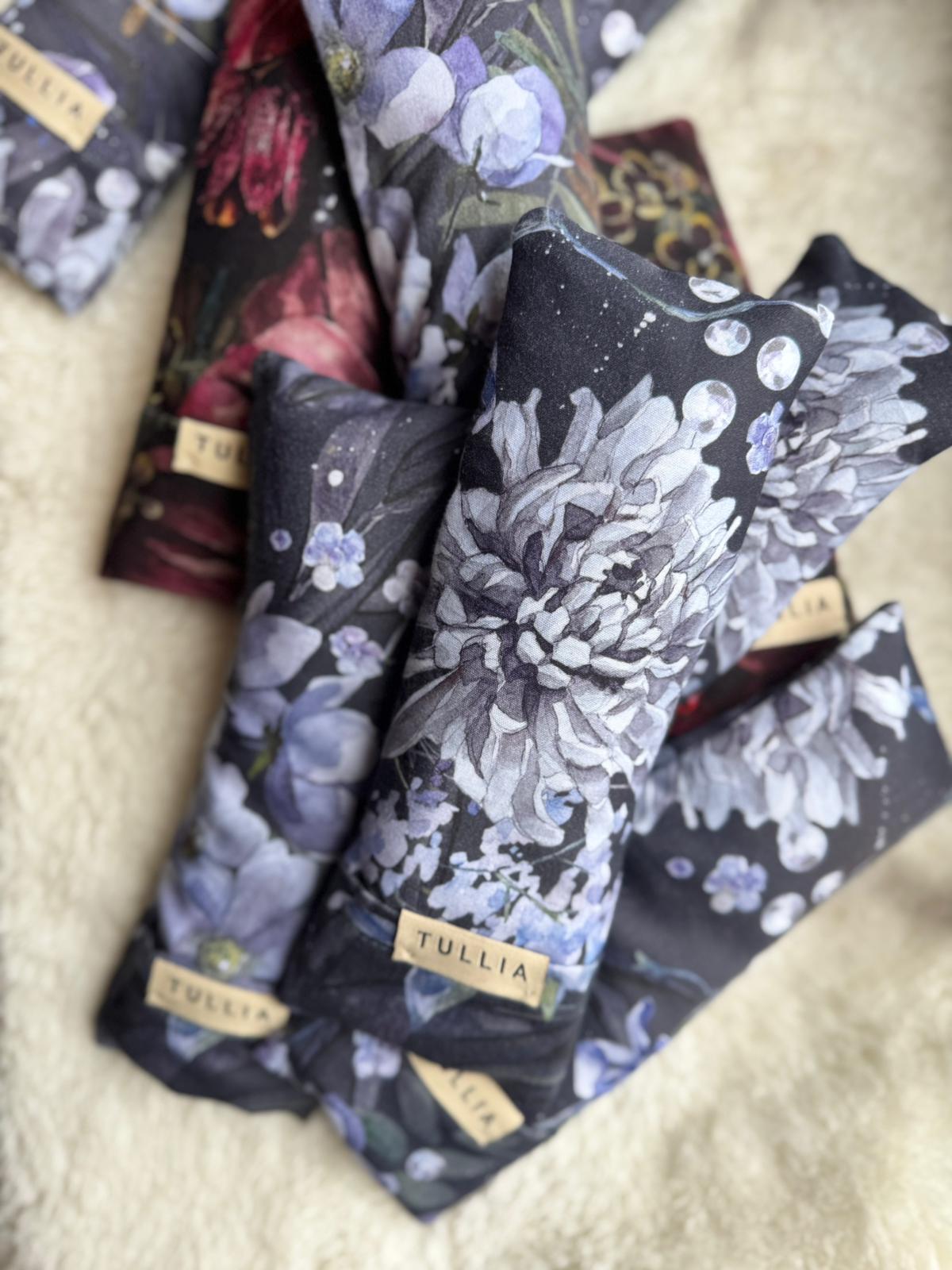 Meditācijas un miega spilventiņš ar linsēklām — TULLIA x MANTRA